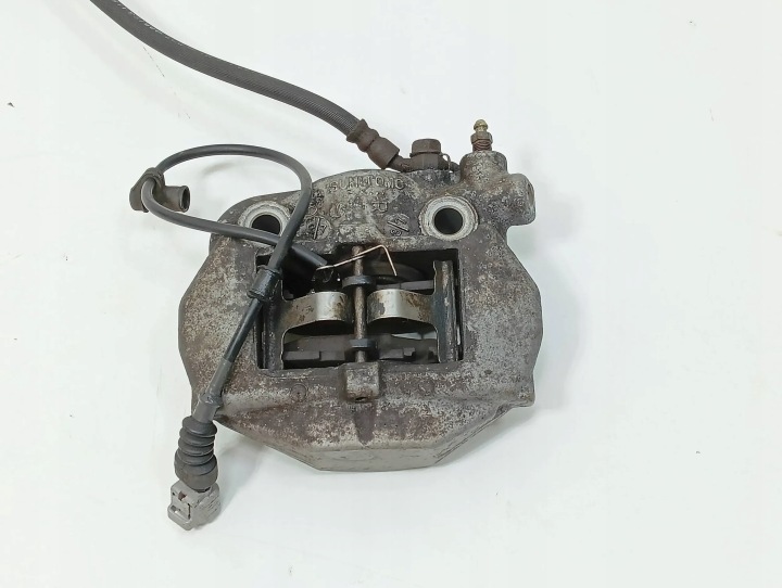 Lexus LS 430 2004 LS430 LIFT Taka oikea puoli JARRUSATULA