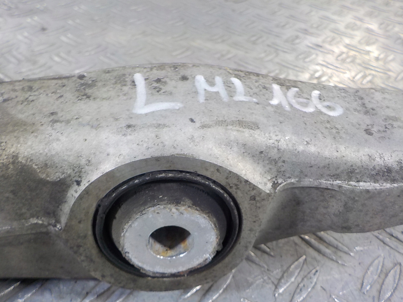 MERCEDES ML166 11-15 Bras avant gauche image 3