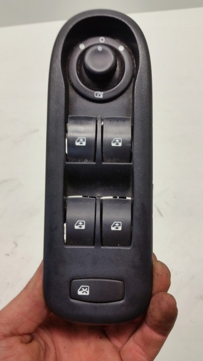 Interruptor Vidros Painel Espelho Renault Kangoo II 07- 8200548970 Europa