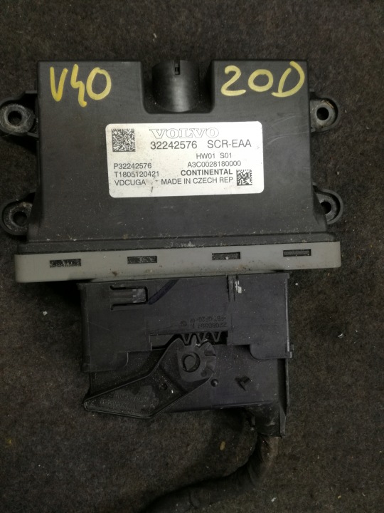 Volvo V40 II SCR-EAA Control Module 32242576