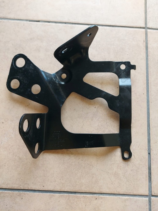 Water Pump Bracket Mounting 8W0121305AJ