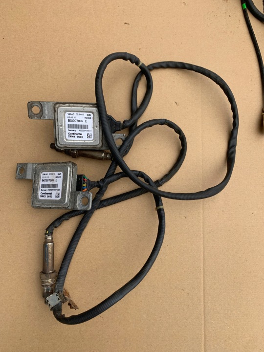 Audi OE 8K0 907 807 E nox-sensor, nox-katalysator, nox-sensor, ureum-injectie