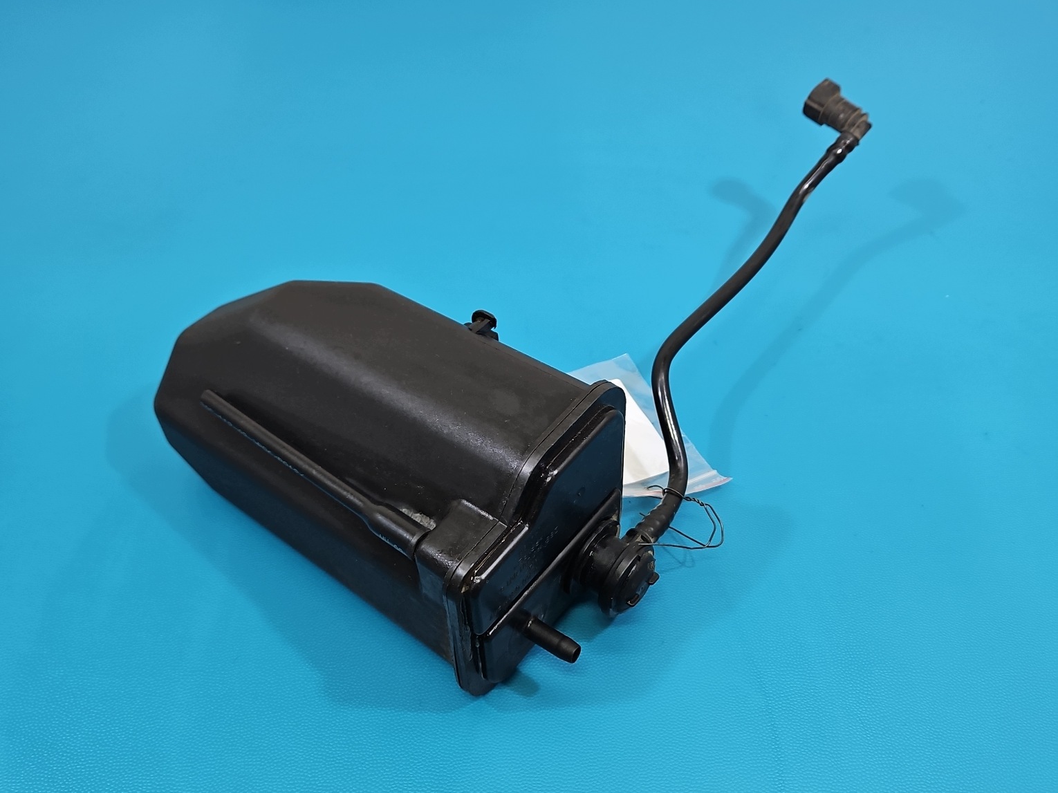 Actief koolstoffilter Audi A3 8P VW Seat Skoda 1K0201813 image 2