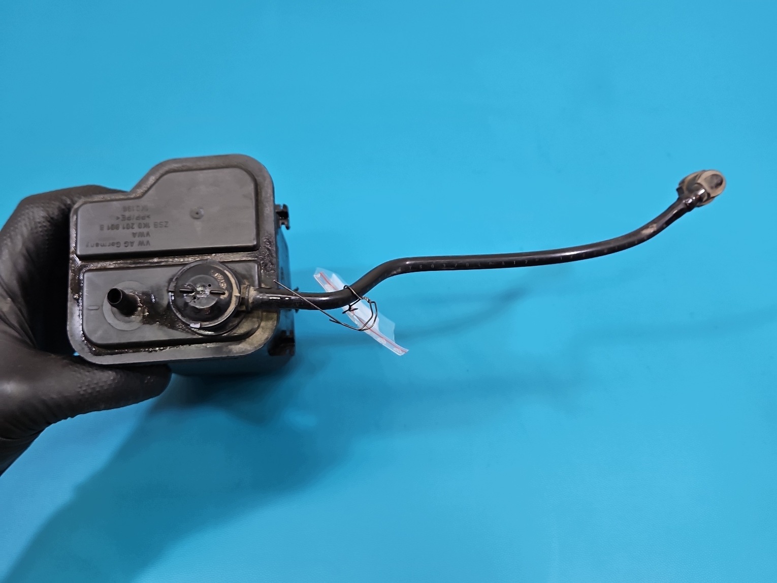 Audi A3 8P VW Seat Skoda hiilensuodatin 1K0201813