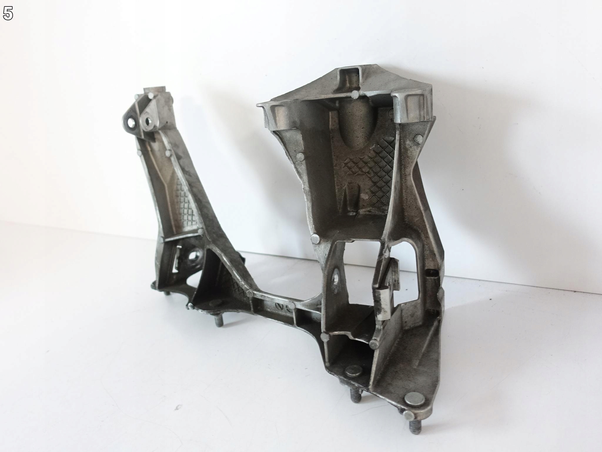 PORSCHE 981 CAYMAN BOXSTER SUPPORT FIXATION SUPPORT TROLLEY RIGHT REAR image 6