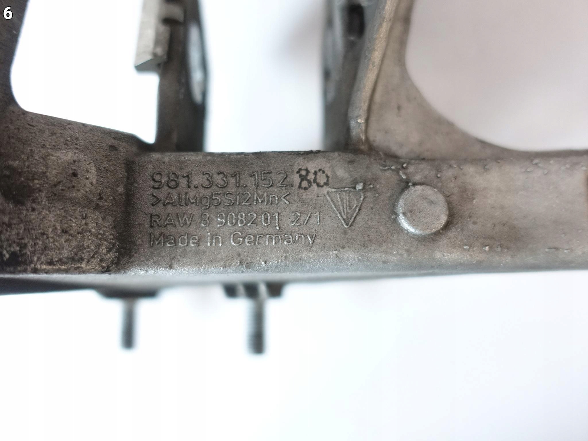 PORSCHE 981 CAYMAN BOXSTER SUPPORT FIXATION SUPPORT TROLLEY RIGHT REAR image 7