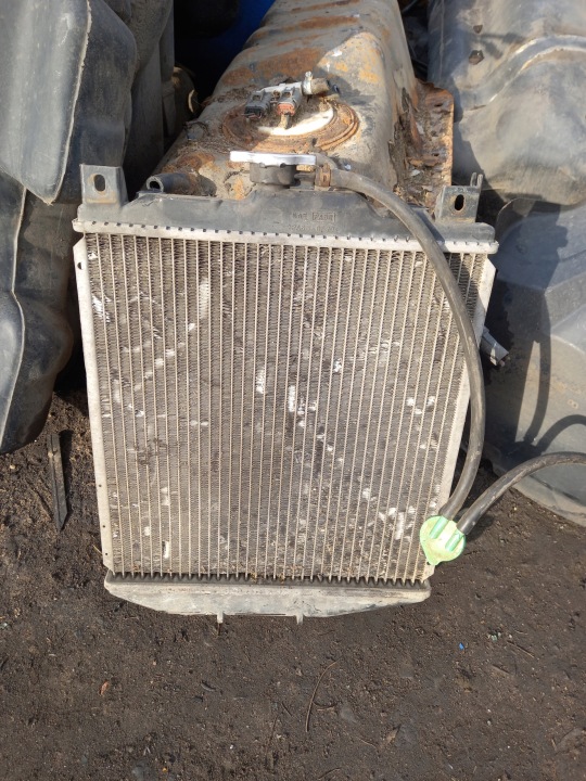 Wasserkühler SWIFT III 1.0 96-04 Suzuki Swift 1.0 99r dicht
