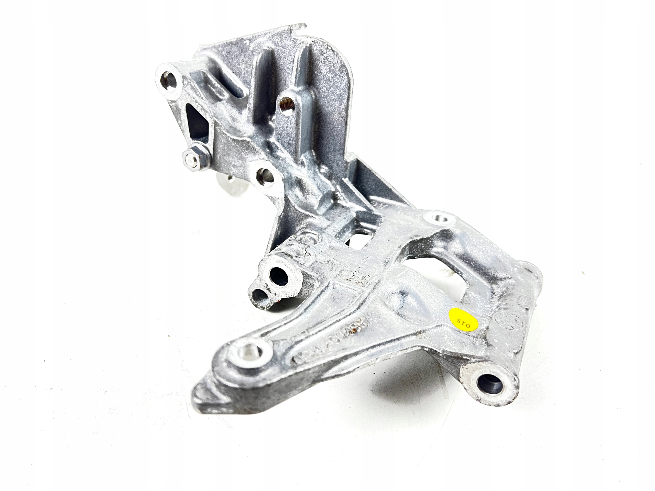 Ilmastointikompressorin kiinnike Audi RS4 B9 RS5 8W 06M260885AC image 2