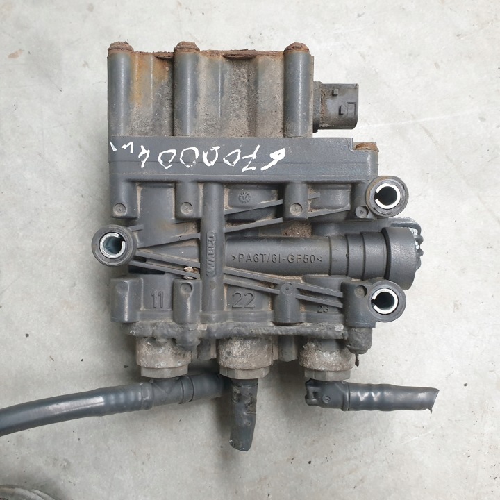 ACTROS MP4 MP3 AXOR AROCS ATEGO ANTOS Ohjausventtiili ilmajousille