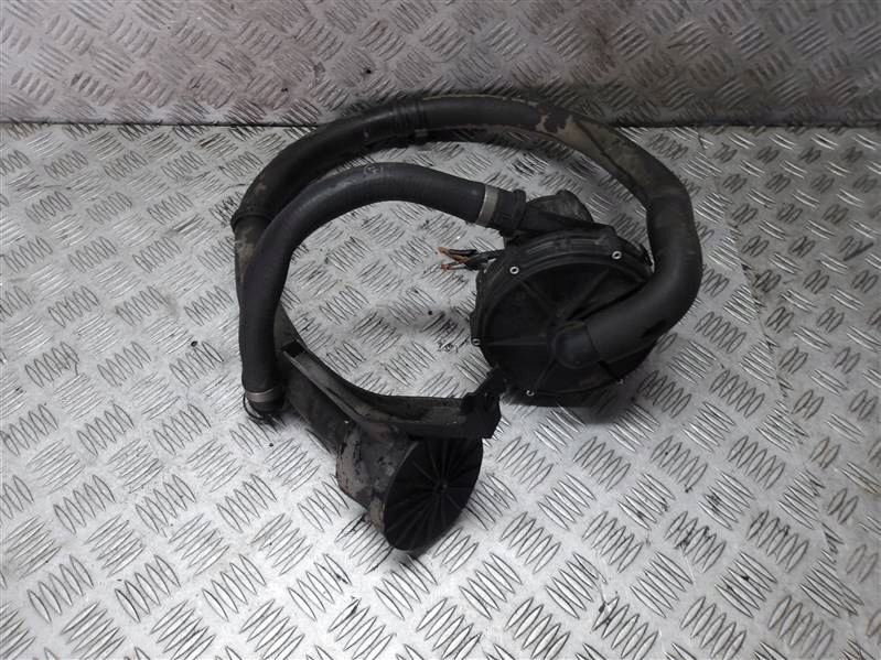 Pompe à air secondaire BMW E46 318i image 2
