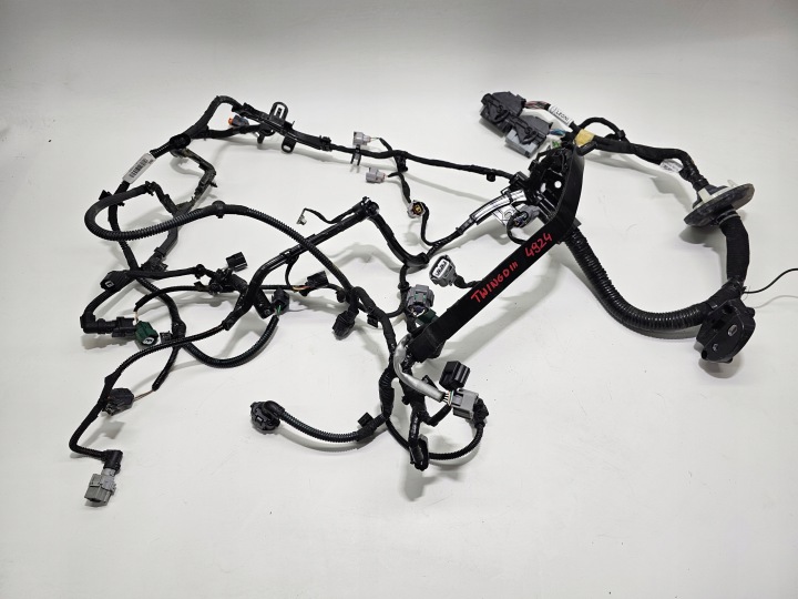 Moottorin johdotukset 1.0 SCE RENAULT TWINGO III LIFT #4924