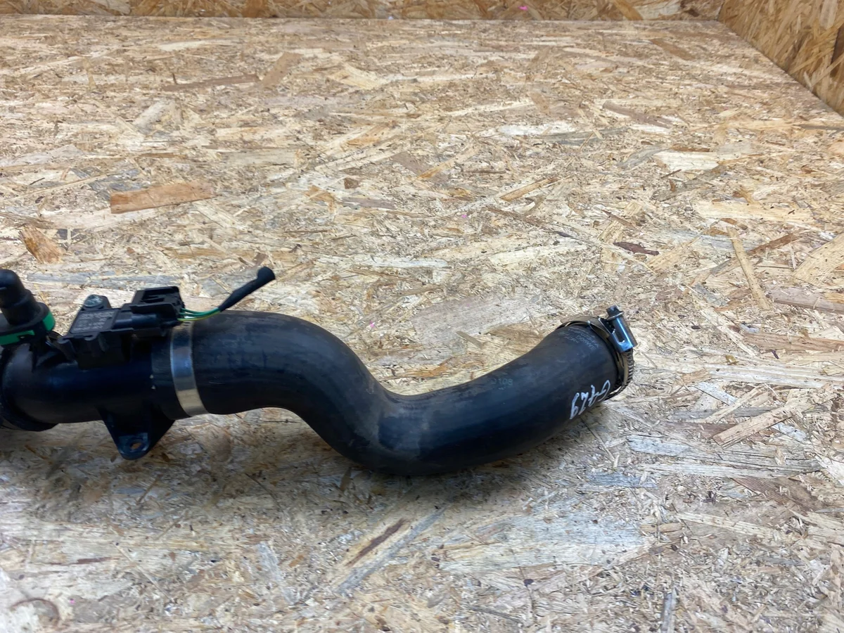 Ford H1B1-6F073-FA Tubo de Ar Usado image 3
