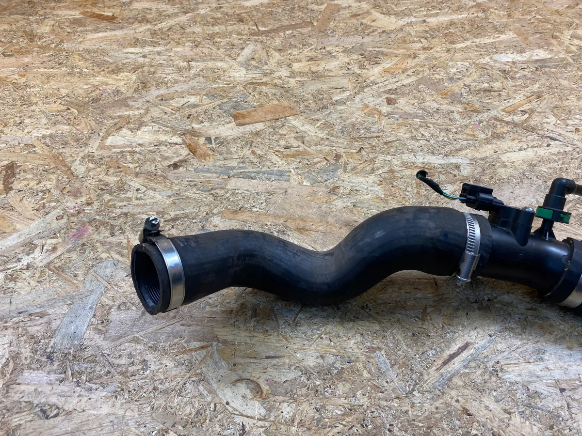 Ford H1B1-6F073-FA Tubo de Ar Usado image 5