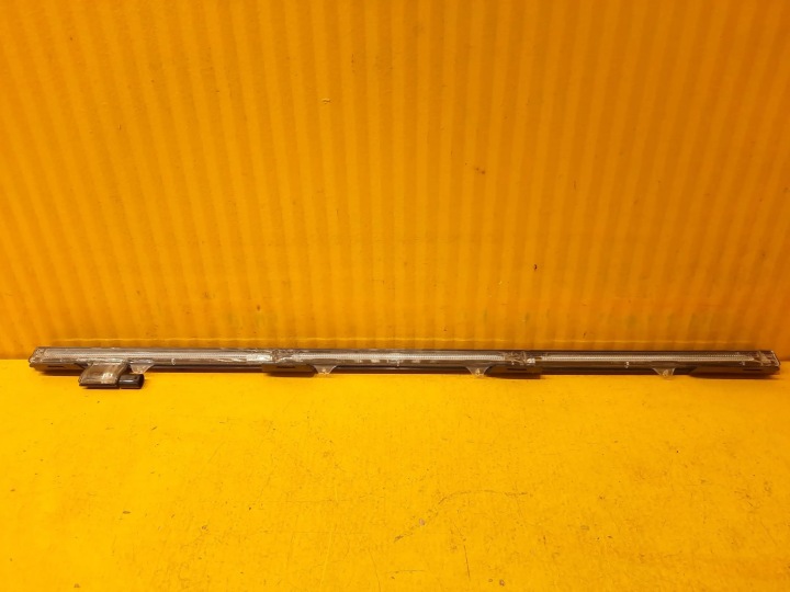 Mercedes-Benz GLE W167 Right Sill Illumination A1679066602