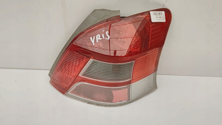 Achterlicht rechts 81551-0D251 Toyota Yaris