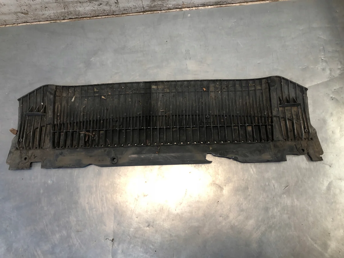Audi OE 8T0807611A - Pare-chocs