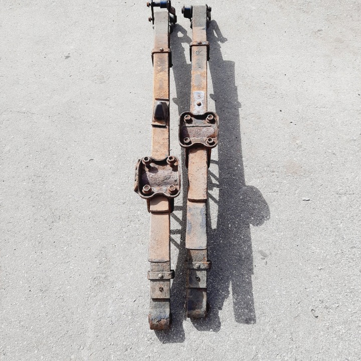 NISSAN NAVARA D40 KING CAB 4x4 SPRING
