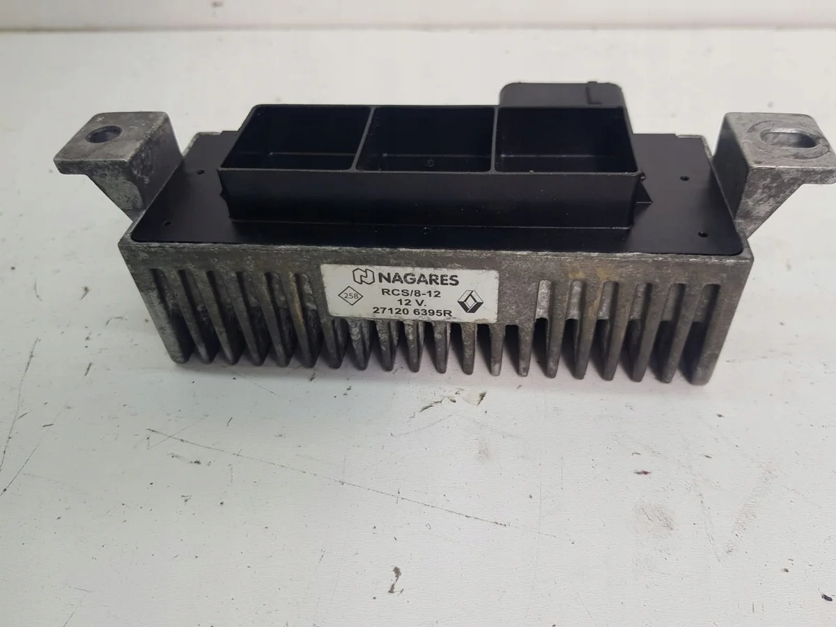 Renault Gloeibougie Relais 271206395R image 6