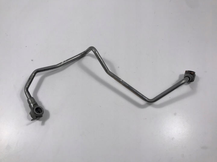 9606878180 Turboladerrohr Citroen Peugeot