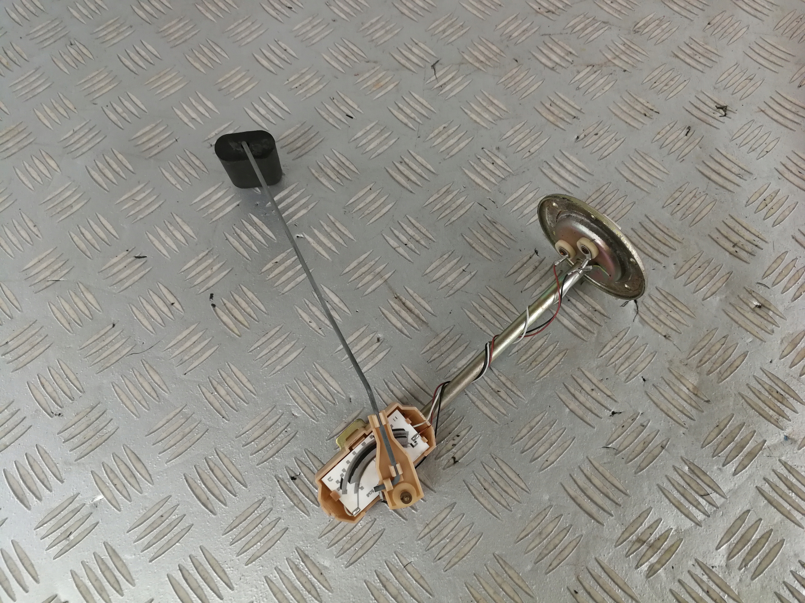 Sensor de nível de combustível do tanque MASERATI 3200 GT 1998-2002 image 2