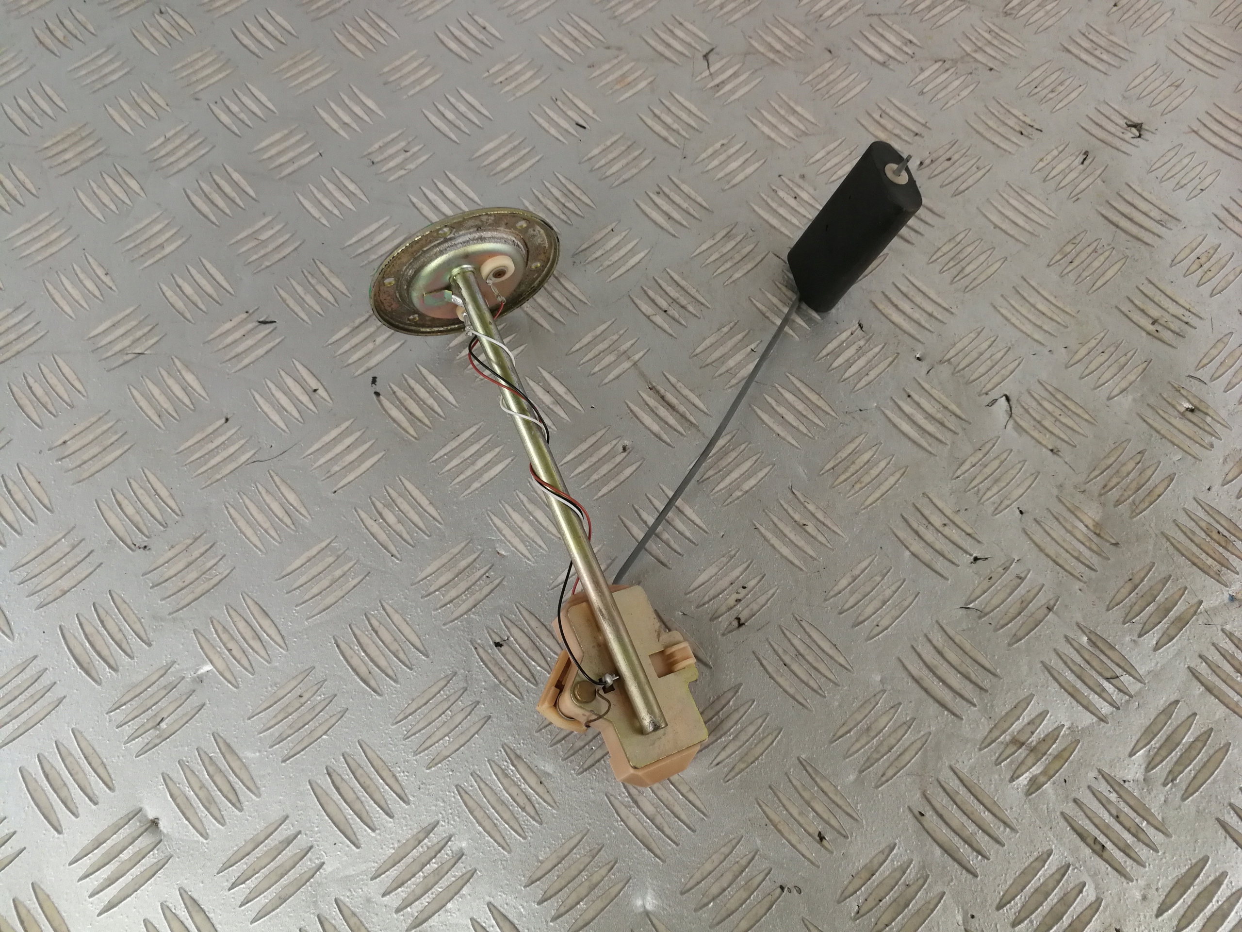 Sensor de nível de combustível do tanque MASERATI 3200 GT 1998-2002 image 3
