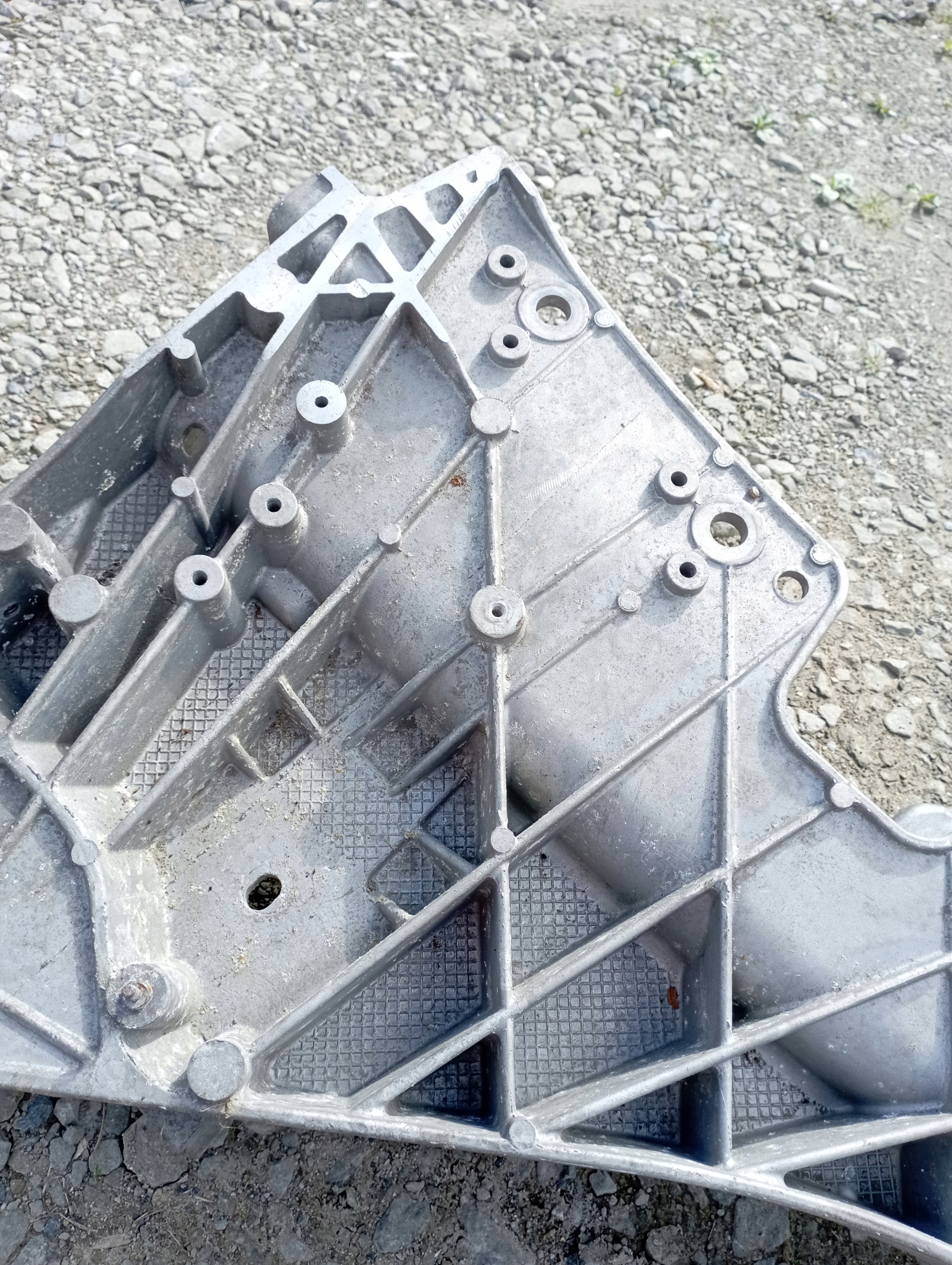 Cab Suspension Mount Renault T 82311041