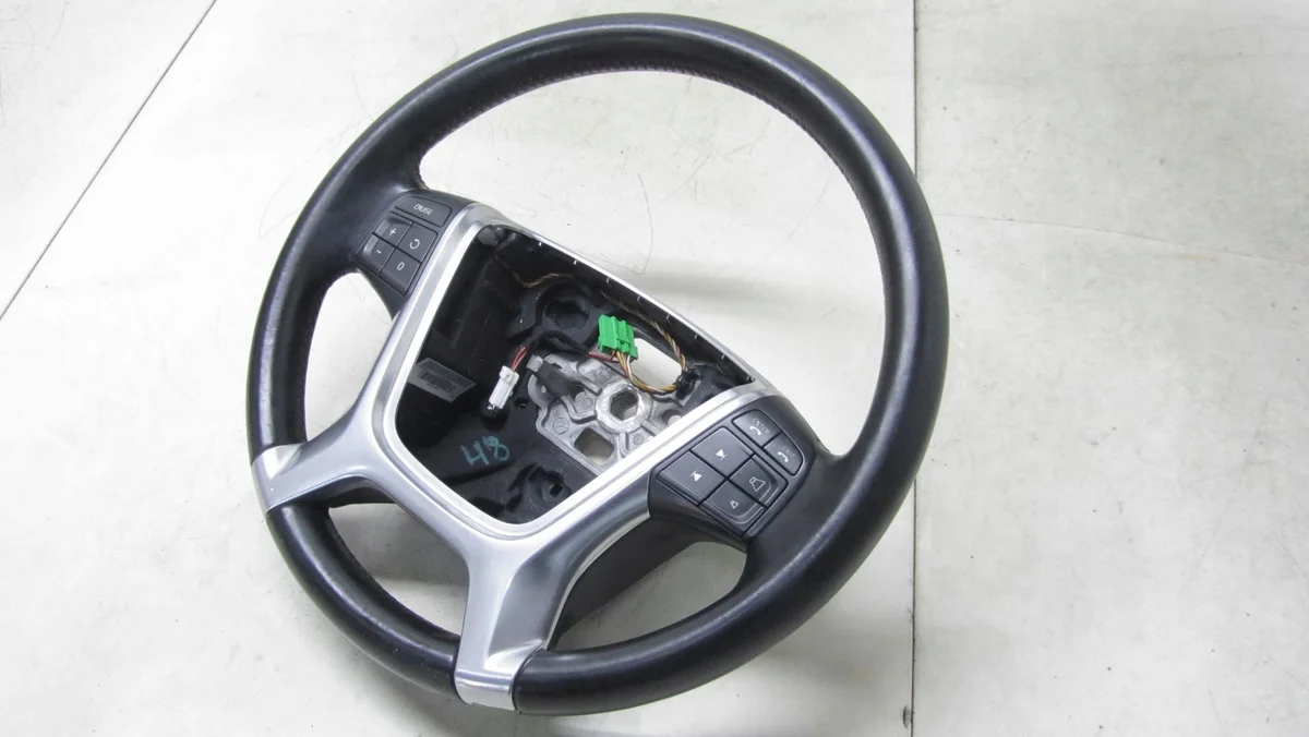 Volvo XC60 Multifunction Steering Wheel 08-13 image 4