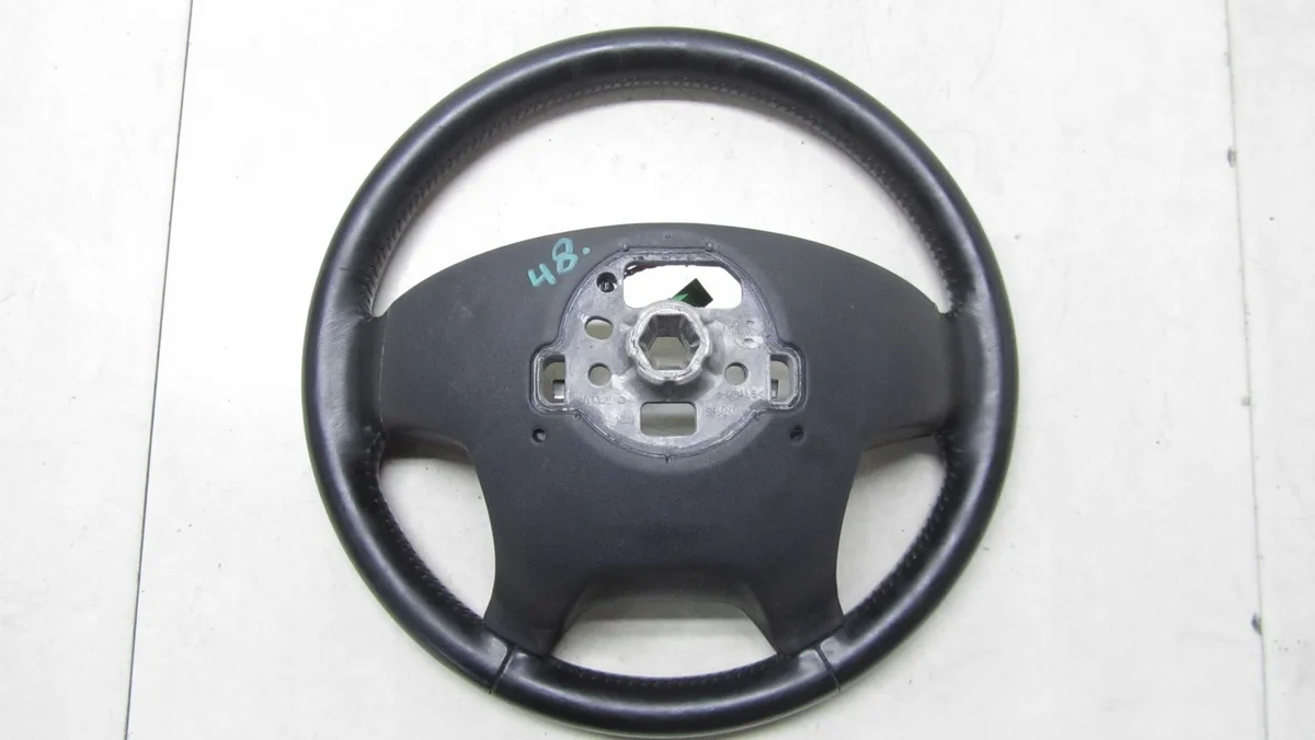 Volvo XC60 Multifunction Steering Wheel 08-13 image 5