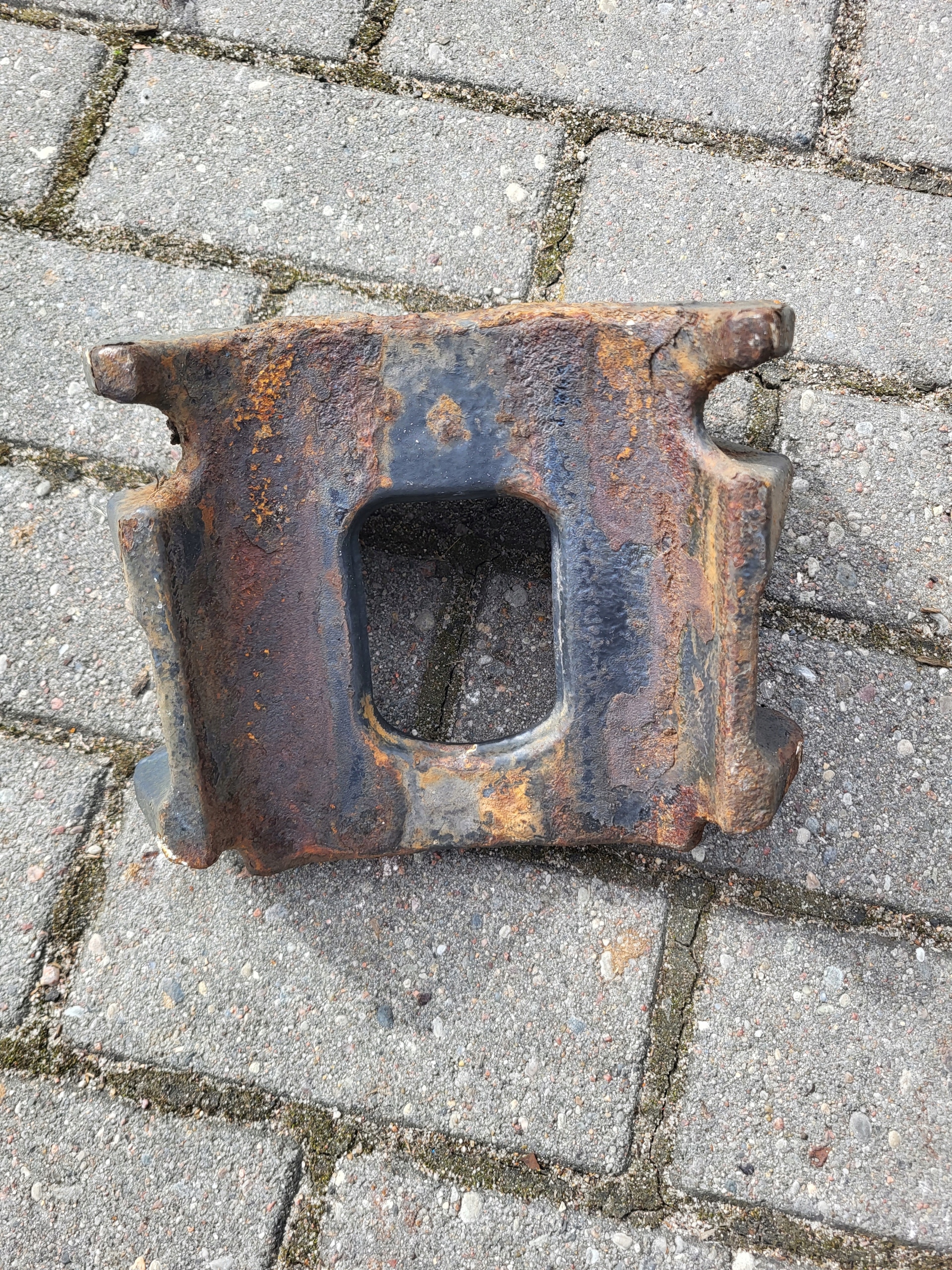 Mount Base Bracket Delfin Spring Scania 1502731
