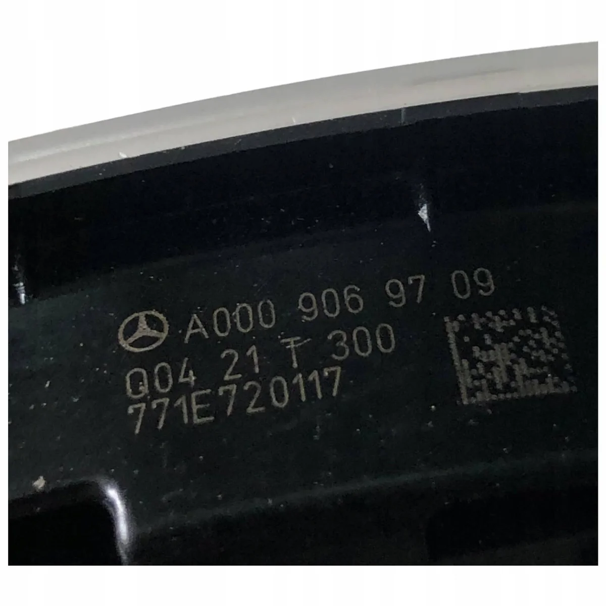 Luz Interior Mercedes A0009069709 Usado image 4