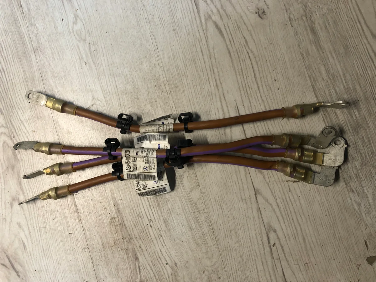 Mercedes W254 Batterikabel A2545407320 image 5
