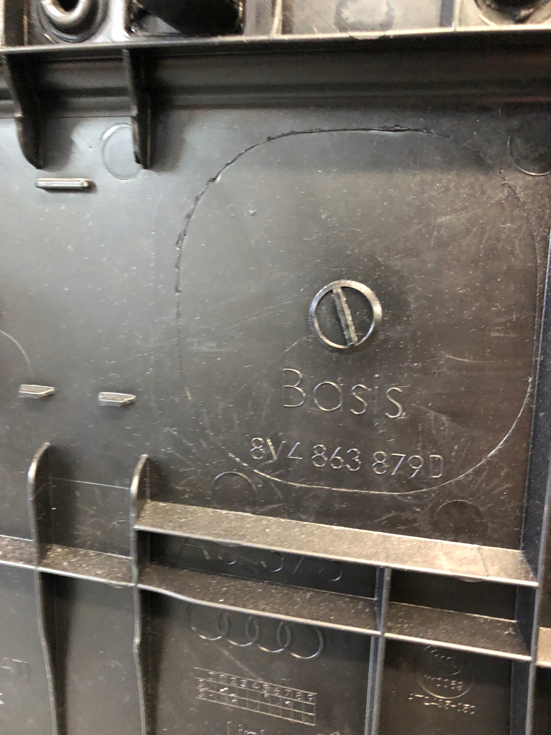 Audi 8V4863879D Revêtement Coffre Occasion image 3