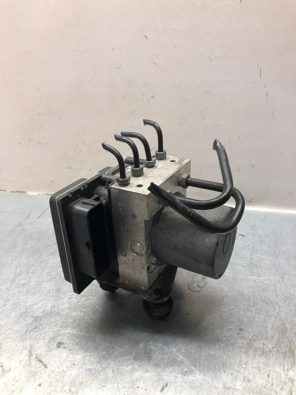 Audi 8K0907379CN ABS Pumpe gebraucht image 2