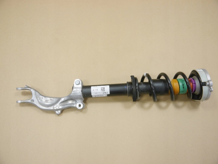 AUDI A5 8W Front Right Shock Absorber 8W6413031B