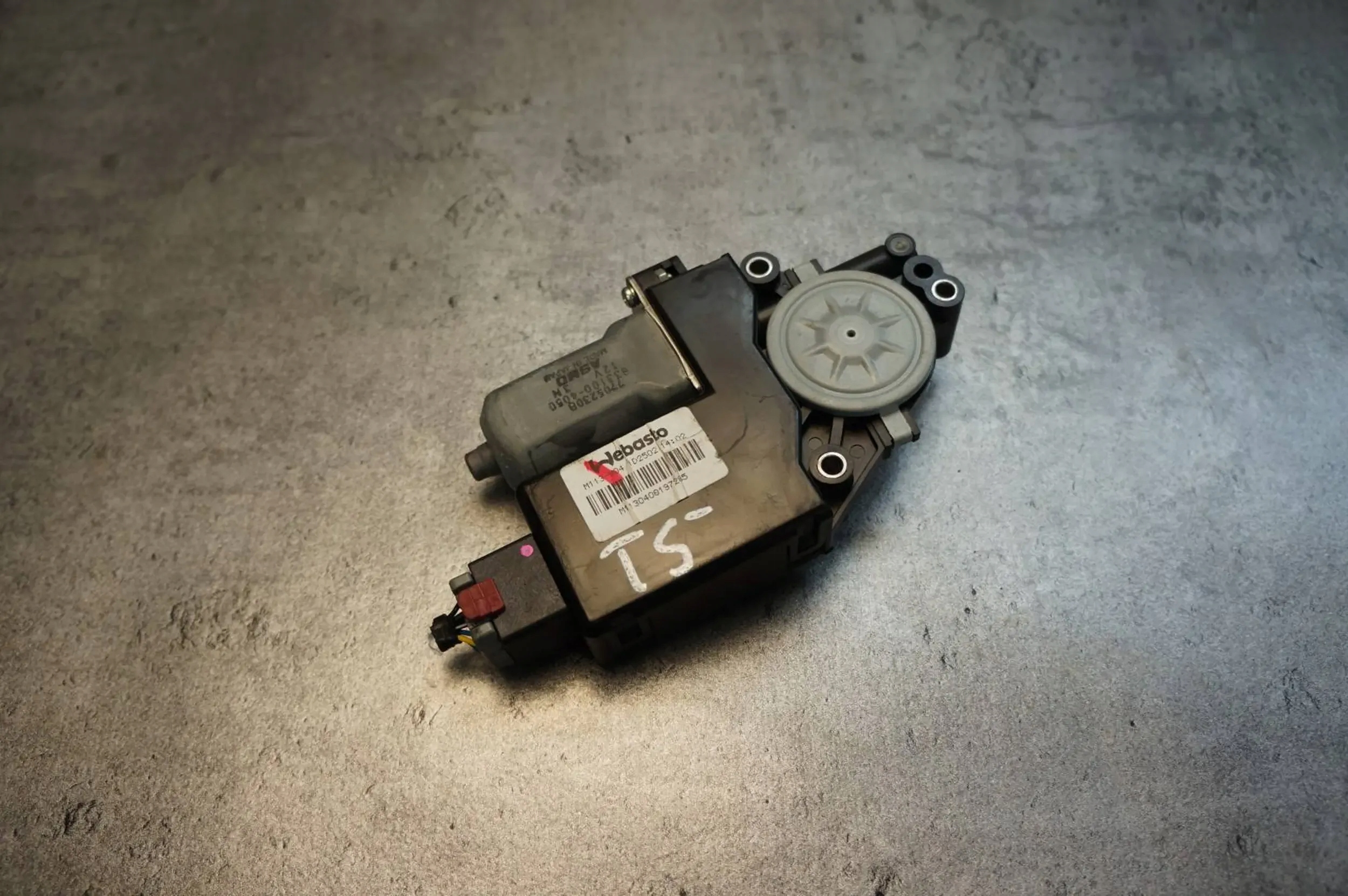Stellmotor Schiebedach Mitsubishi Outlander II 77052308 image 2