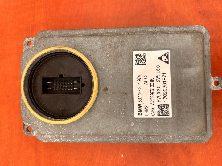 BMW A2C89761301K muunnin