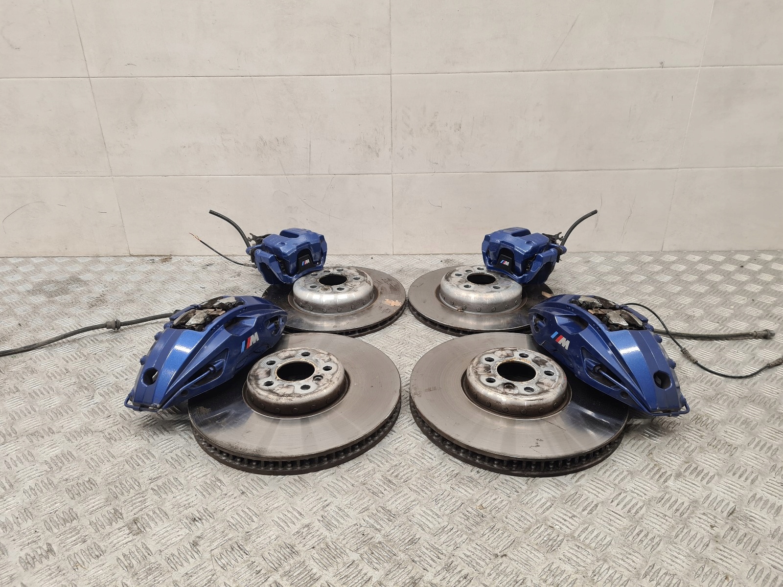 BMW G05 G06 G07 jarrut levyt palat jarrusatulat M-paketti 6875284 6875283 image 2