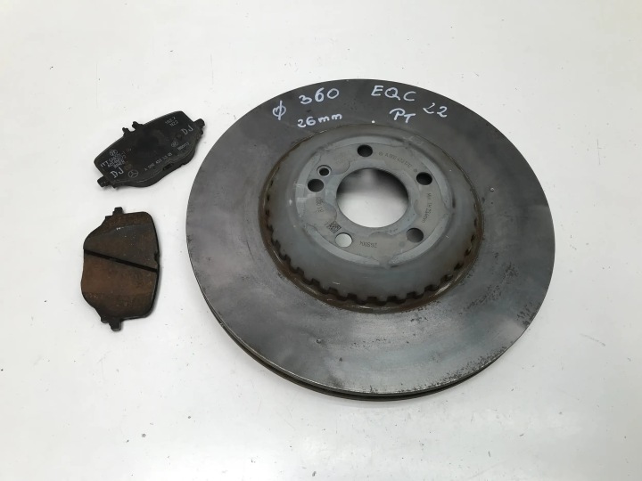 MERCEDES EQC N293 TAKAJARRULEVY 360mm 26mm PALAT A0004231712