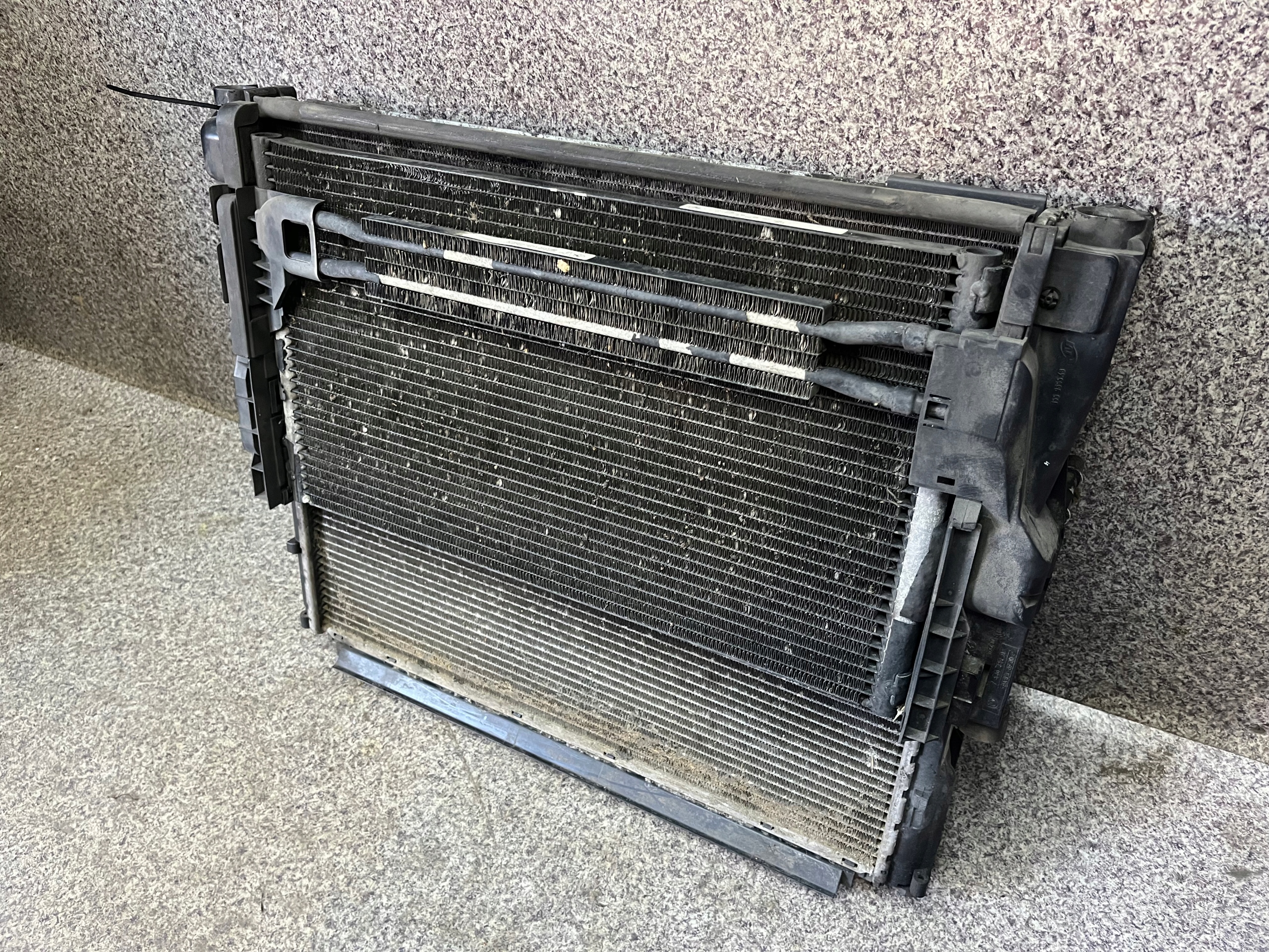 Radiador água ar condicionado direção BMW X3 E83 2.0 D M47 BDB image 3