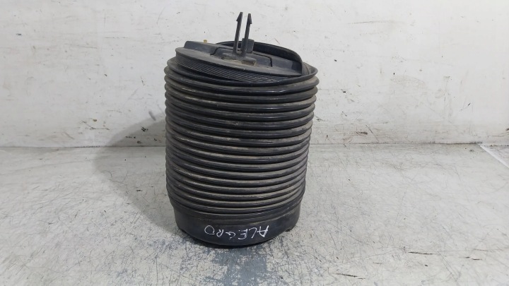 Jousitustyynyn pussi oikea takana 31451888 OE Volvo XC60 II XC90 II 14-