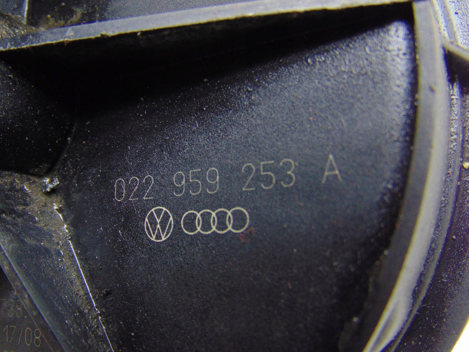 Pompe Air Secondaire Audi TT 8J 3.2 V6 022959253A image 3