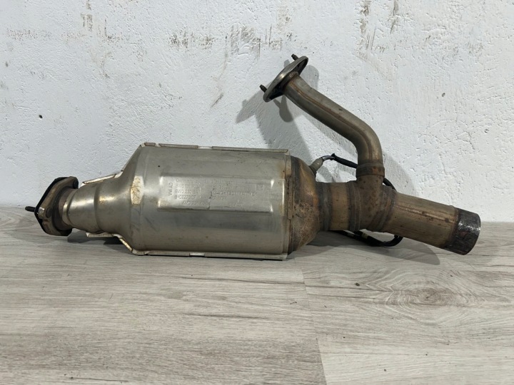 AUDI 4M0254454 Katalysaattori 8W0131703AT DPF-suodatin