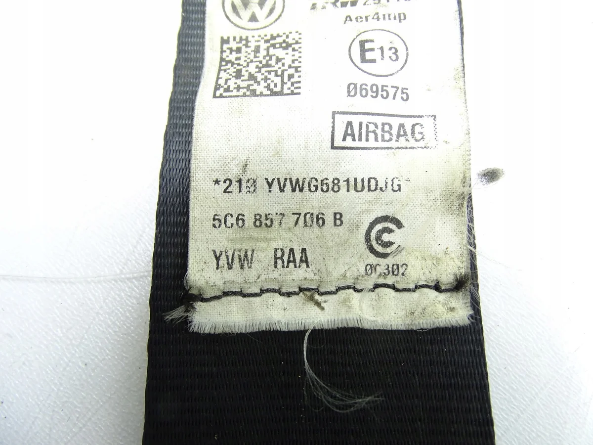 Turvavyö oikea etu Volkswagen Jetta VI image 3
