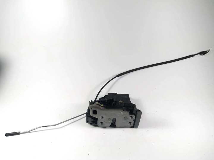 Chevrolet Silverado 1500 left rear door lock 2019+