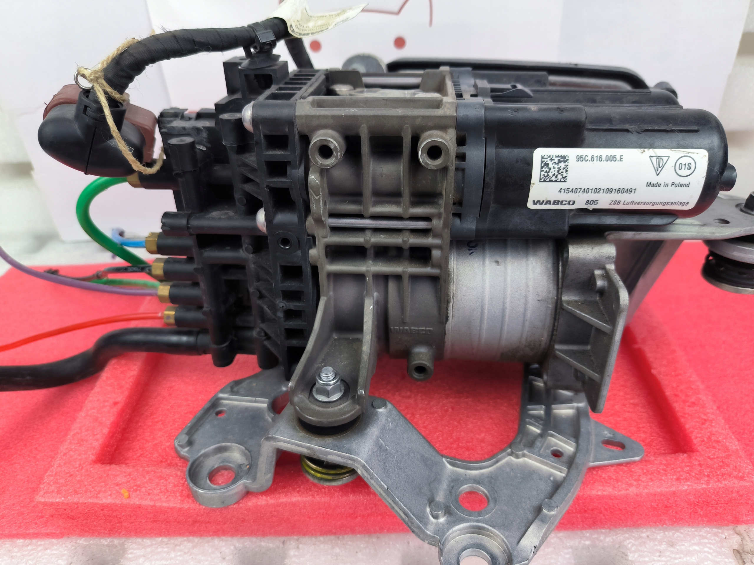 Porsche Ilmajousituskompressorin pumppu WABCO 95C616005E