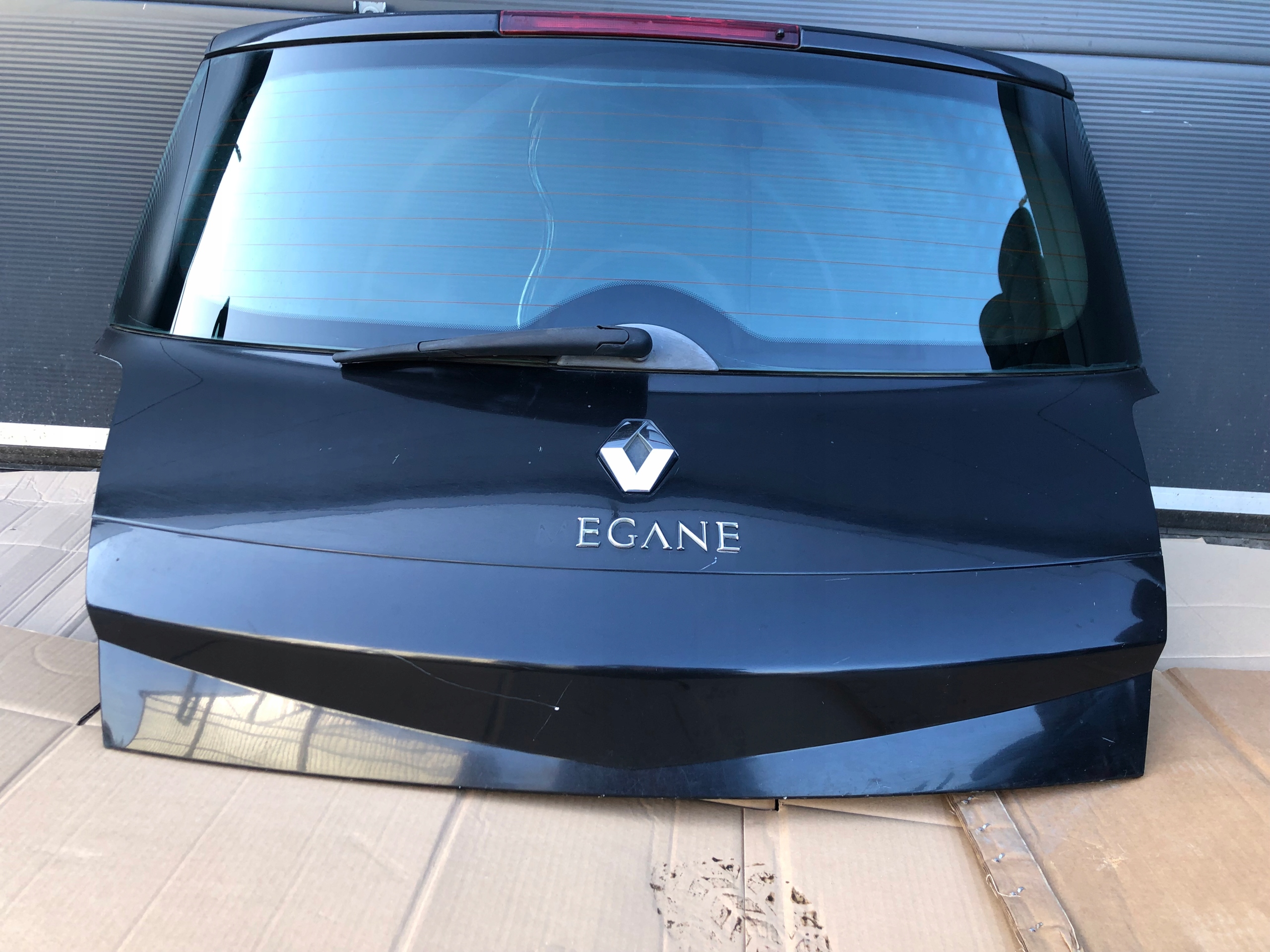 Rear Tailgate Hatch Glass Renault Megane II 2002-2005 Black 3dr image 2