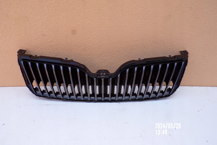 Skoda Superb II lift 3T0 säleikkö 3T0853668B