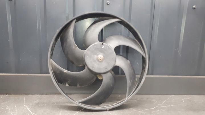 46430708 jäähdyttimen tuuletin fiat bravo 3d 1.9