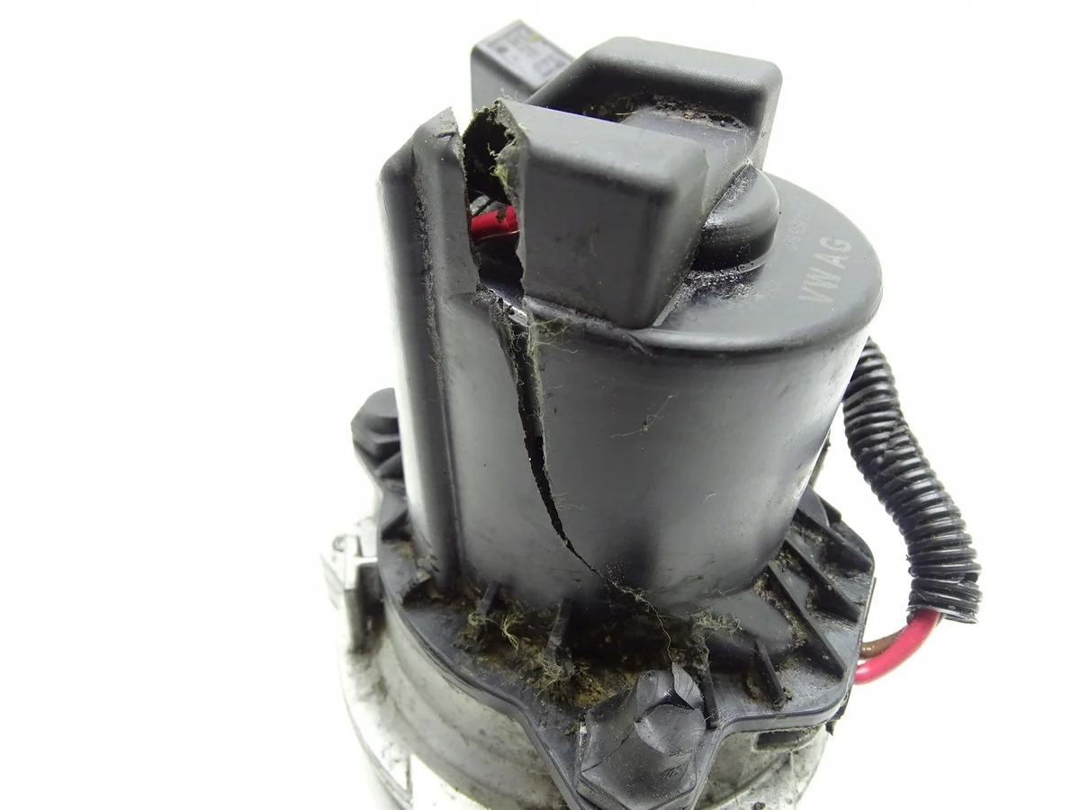 Luftpumpe Audi RS7 4G 4.0 TFSI image 4