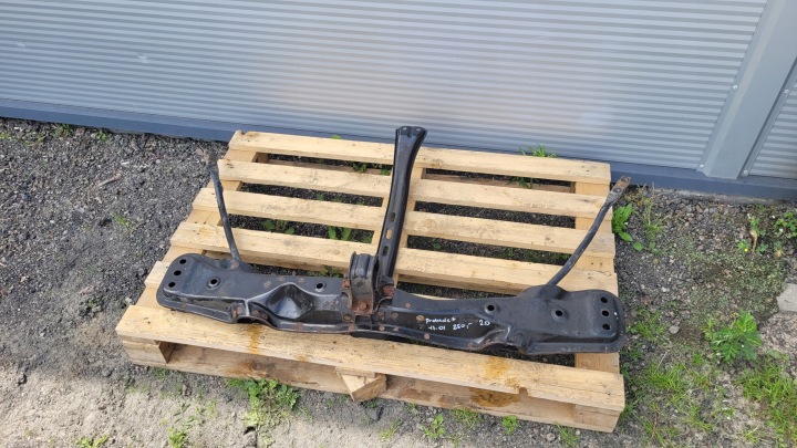 Honda Prelude V 97-01 2.0 Etujousituksen poikittaispalkki eurooppa